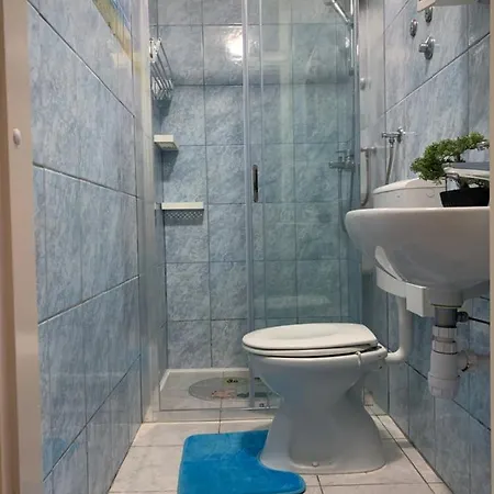 Russell's House In The Center & *