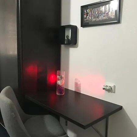 Russell's House In The Center & Apartment *