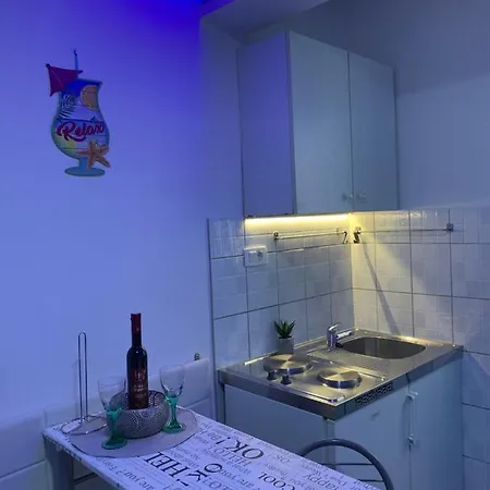 Russell's House In The Center & Apartment Split