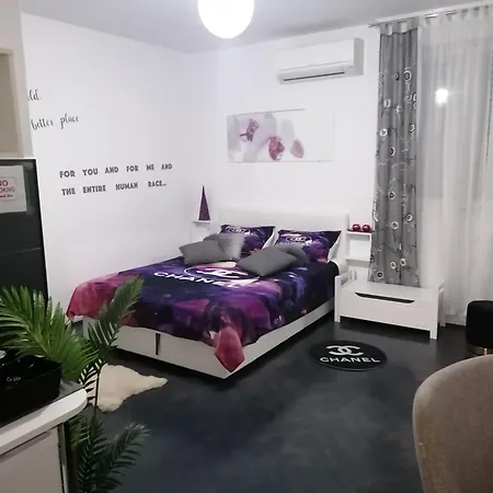 Apartamento Russell's House In The Center & Split