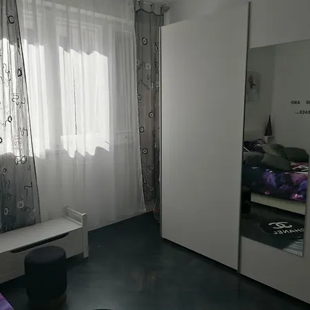 Apartament Russell's House In The Center & Split