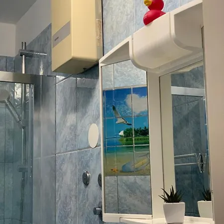 Russell's House In The Center & Appartement